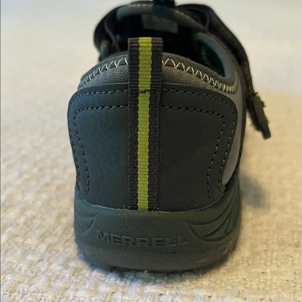 Outdoor Adventure Gray and Green Merrell Hydro 2 Sport Boys Sandals  Size 3